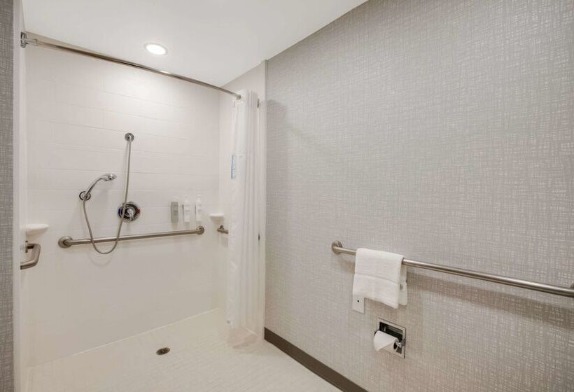 Отель Hampton Inn Philadelphia / Willow Grove