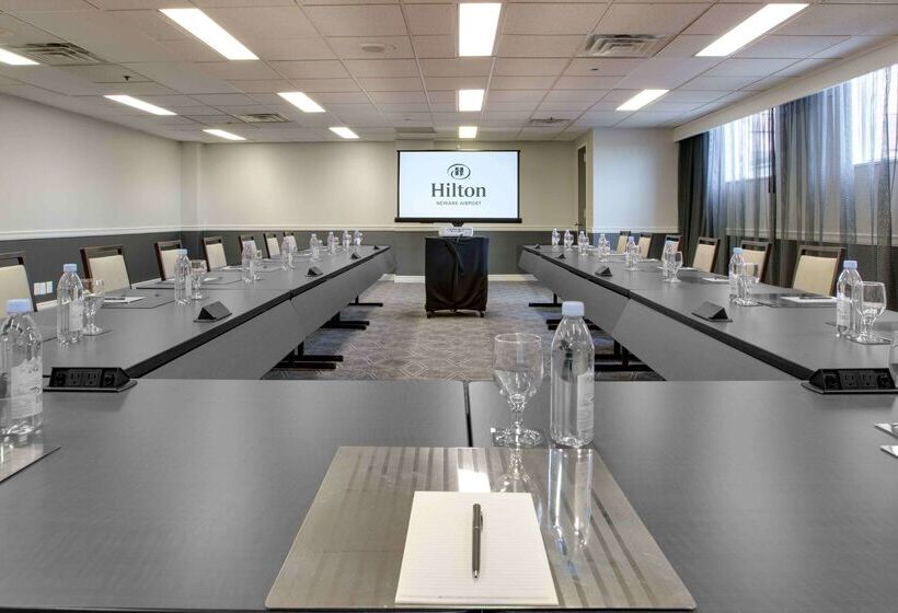 فندق Hilton Newark Airport