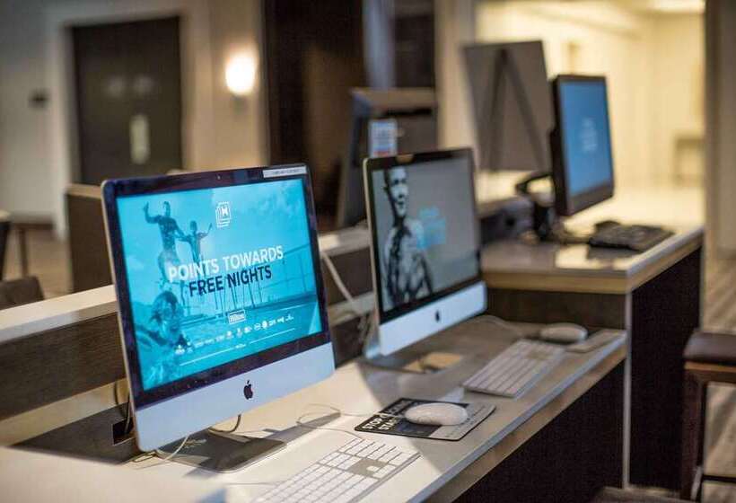 فندق Hilton Newark Airport