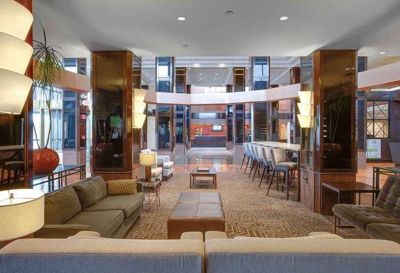 فندق Hilton Newark Airport