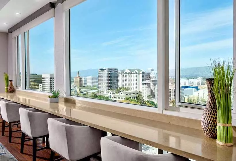 호텔 Hilton San Jose