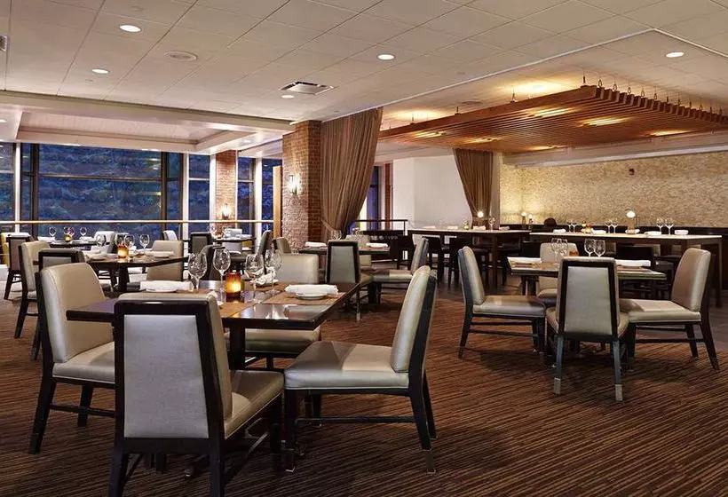 فندق Hilton Westchester