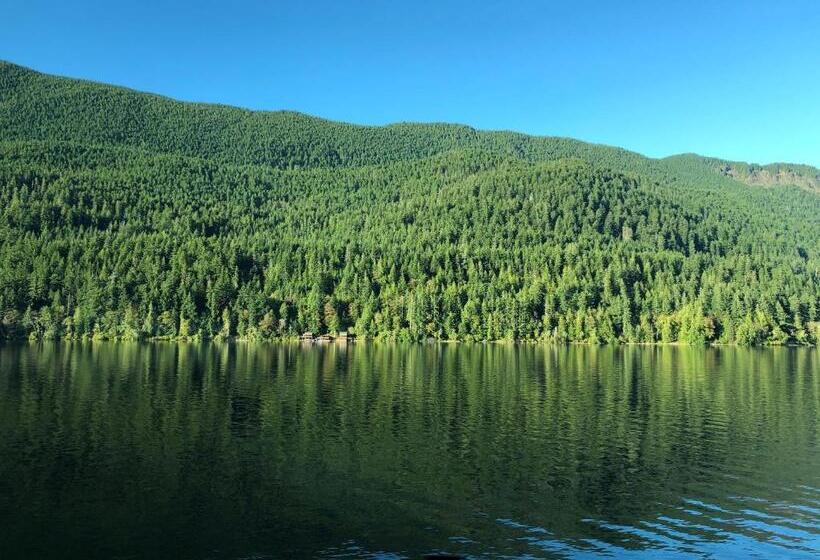 Отель Port Angeles Inn