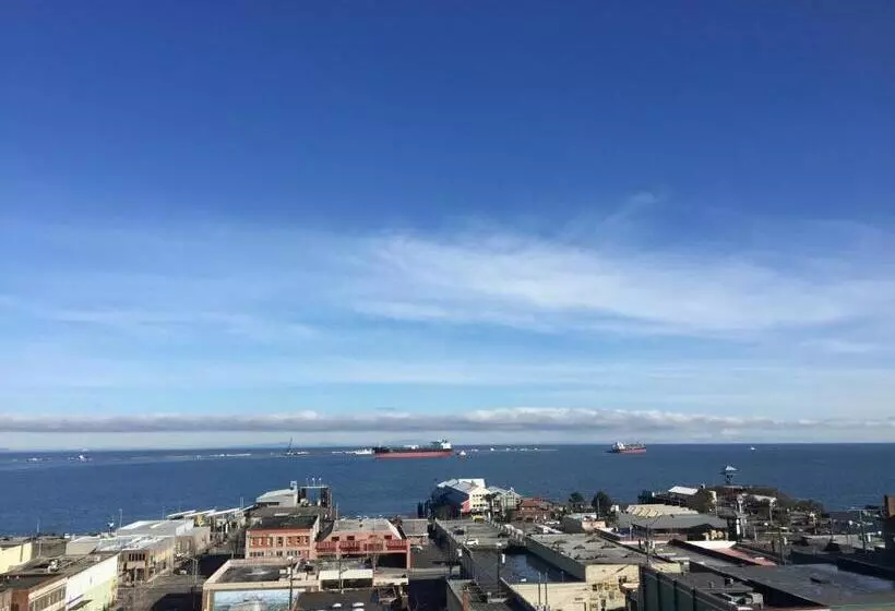 هتل Port Angeles Inn