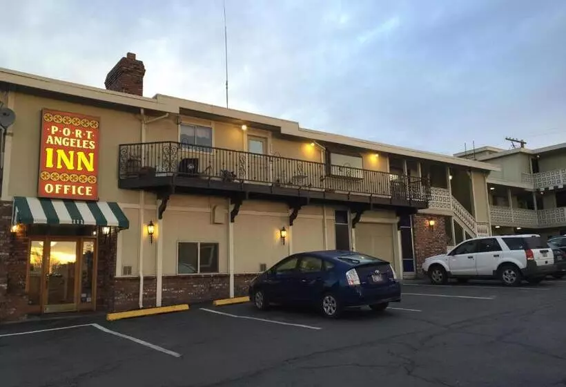هتل Port Angeles Inn