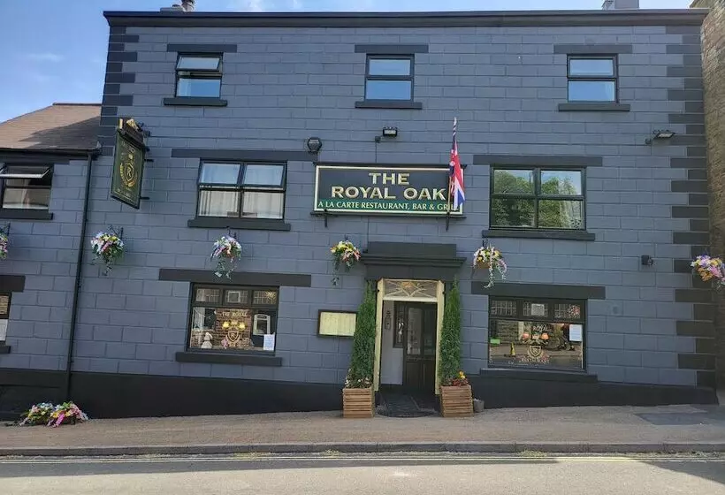 ホテル The Royal Oak