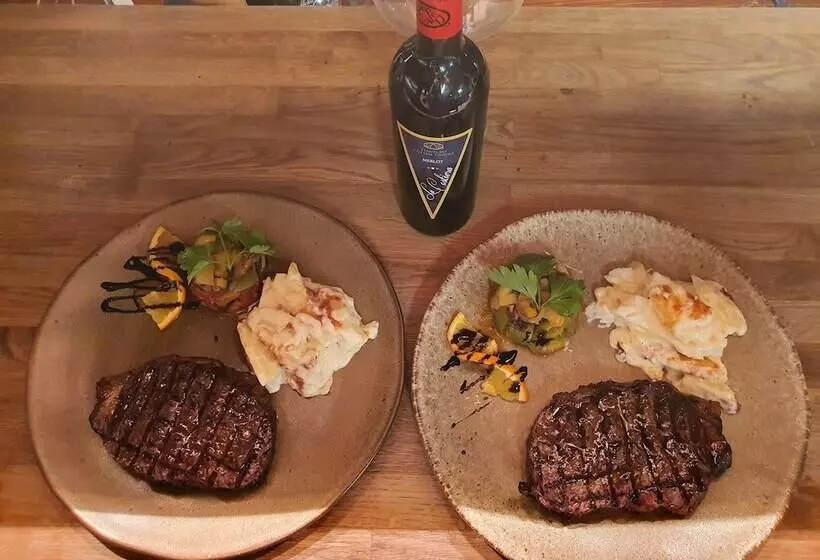 ホテル The Royal Oak