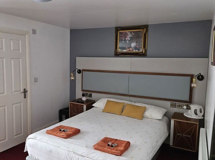 فندق The Royal Oak