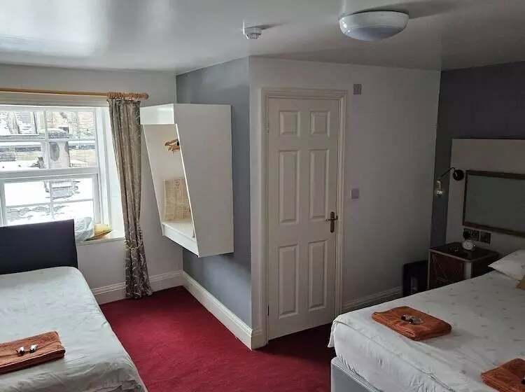 ホテル The Royal Oak