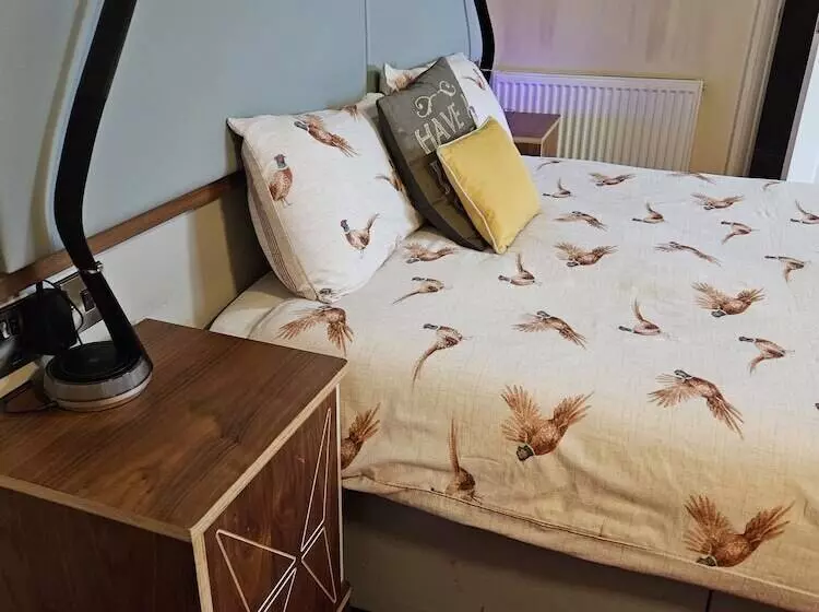 ホテル The Royal Oak