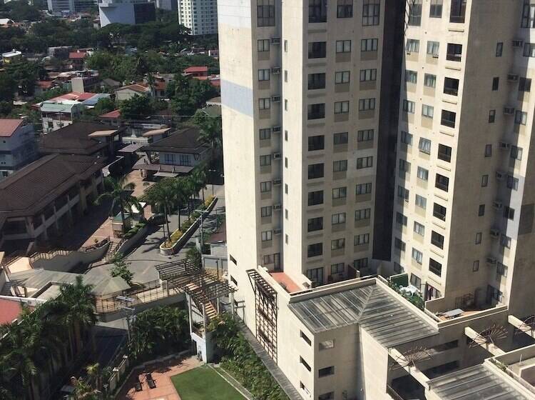 Pension The Persimmon Studios