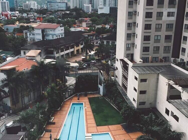 Pension The Persimmon Studios