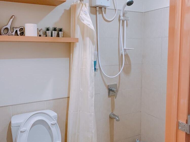 Pension The Persimmon Studios