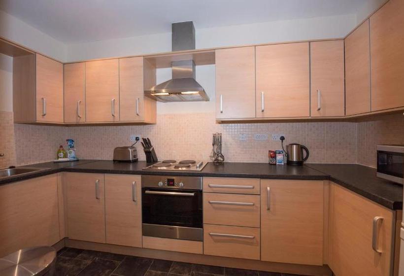 Robinson House Serviced Apartments