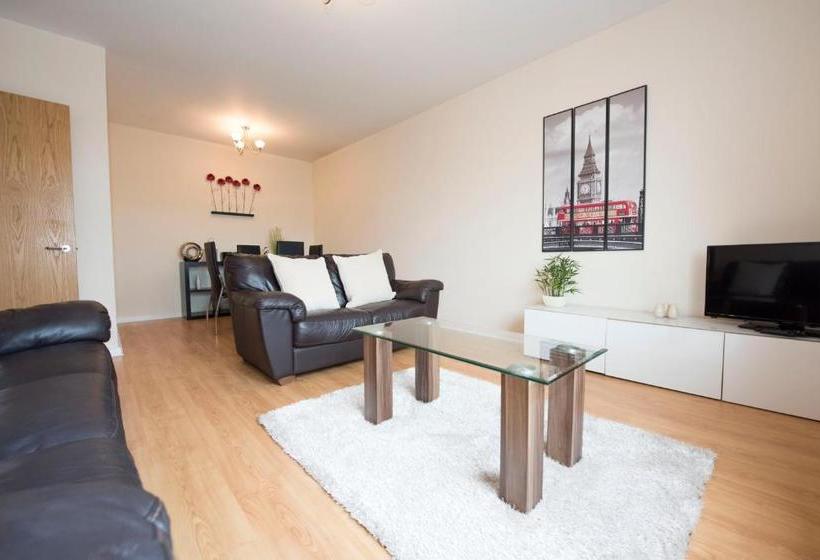 Robinson House Serviced Apartments