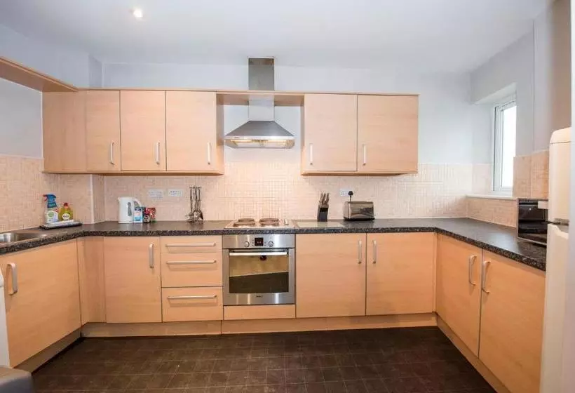 Robinson House Serviced Apartments