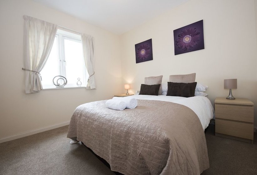 Robinson House Serviced Apartments
