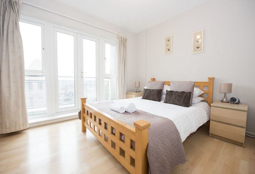 Robinson House Serviced Apartments