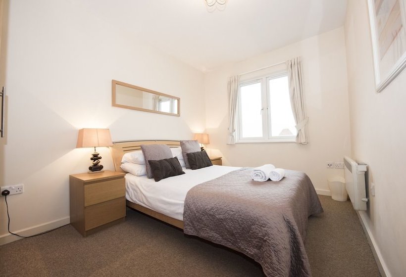 Robinson House Serviced Apartments