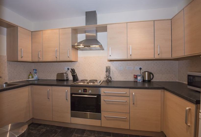 Robinson House Serviced Apartments