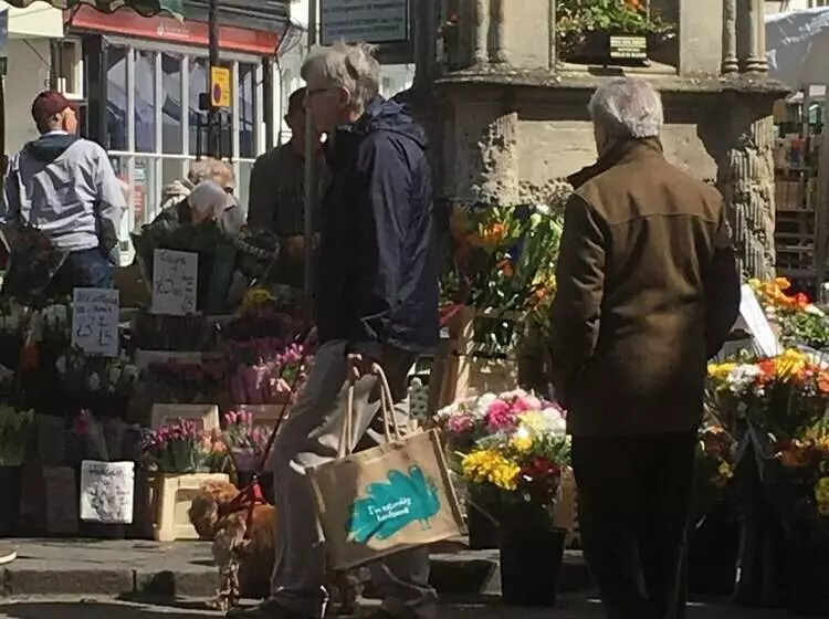 The White House Wells 2 Park View