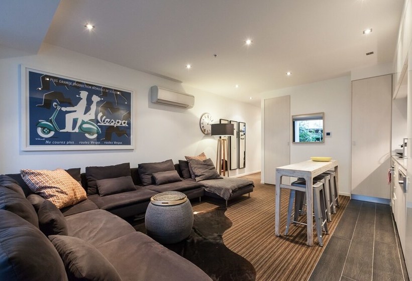 Zach, 1bdr St.kilda Apartment