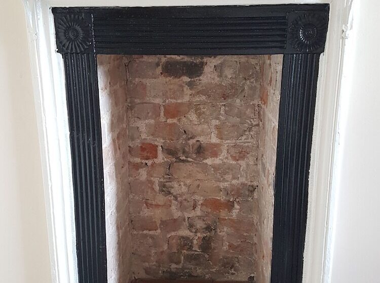 Apartment 9 Robertson Villas