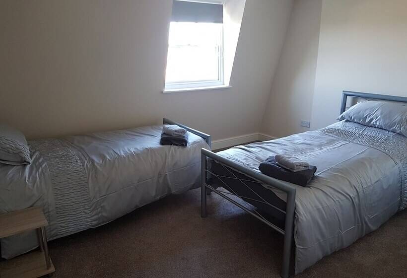 Apartment 9 Robertson Villas