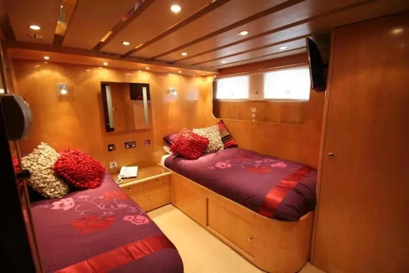 هتل Absolute Pleasure Yacht