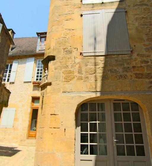 La Petite Salamandre