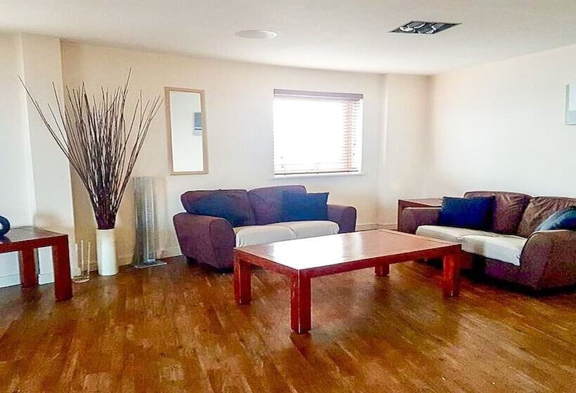 Rapier Heights Penthouse Apartment