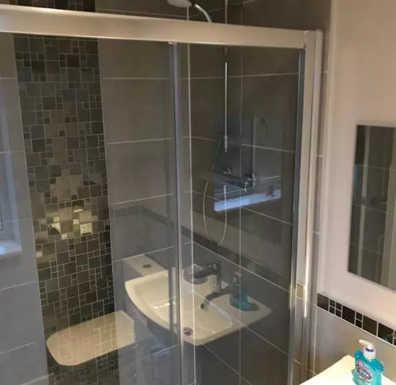 اقامتگاه Sage House