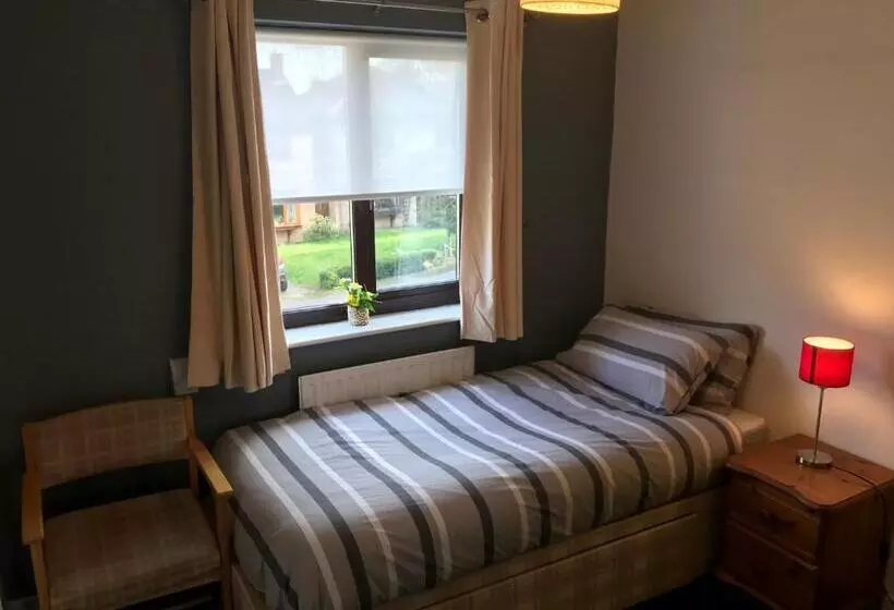 اقامتگاه Sage House