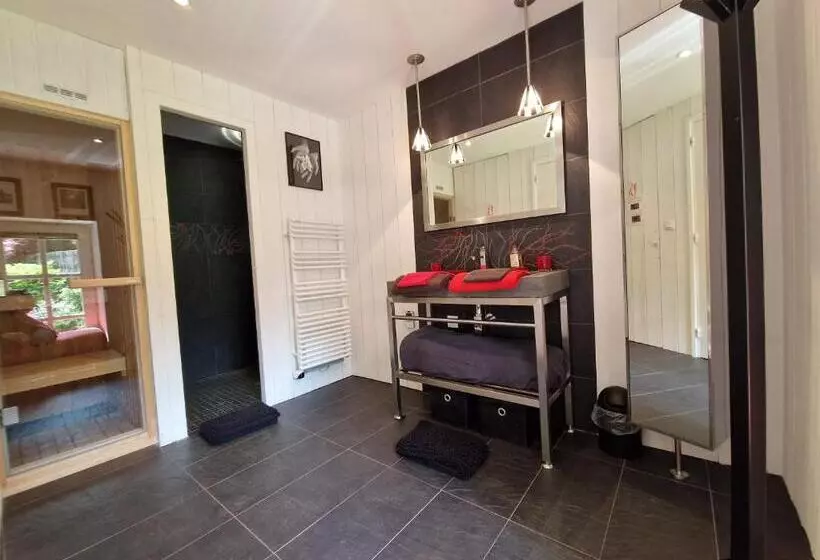 ベッドアンドブレックファースト Les Chambres Du Keriolet