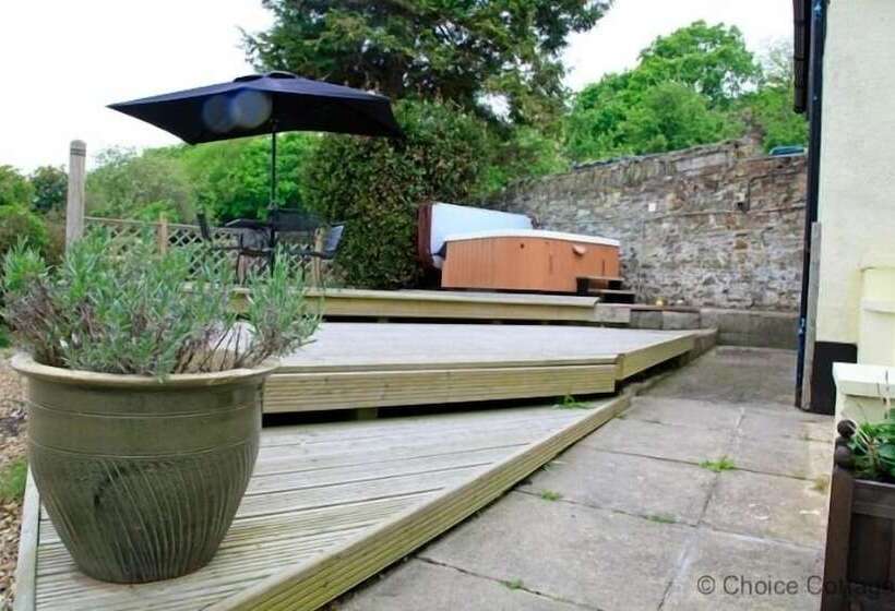 Bishops Tawton Overton House 2 Bedrooms