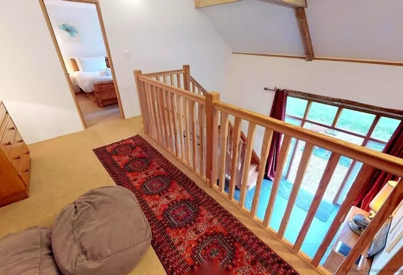 Buckland Brewer Cob Barn 2 Bedrooms