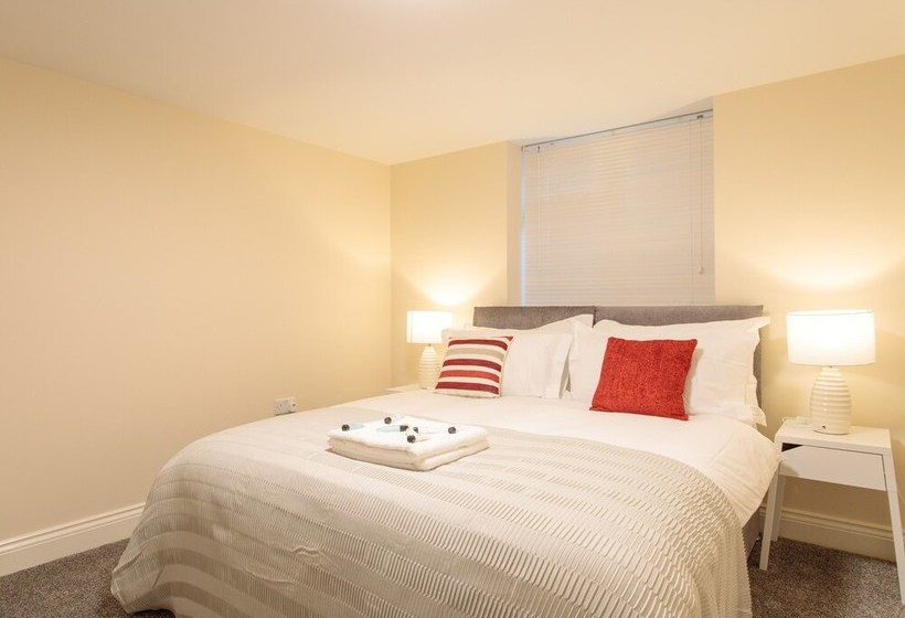 Dartford Luxurious Apartment