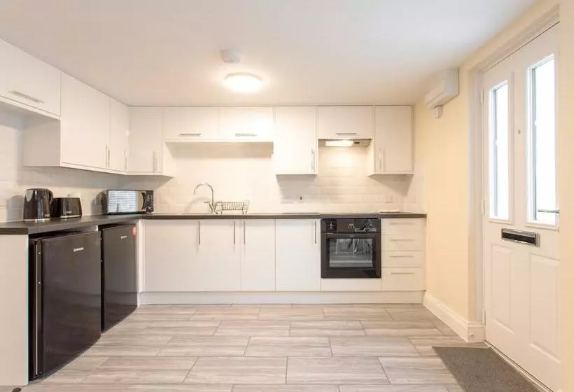 Dartford Luxurious Apartment