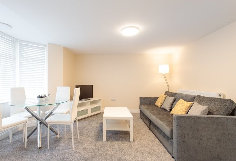 Dartford Luxurious Apartment