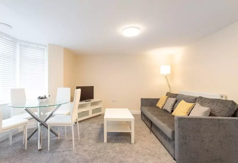 Dartford Luxurious Apartment