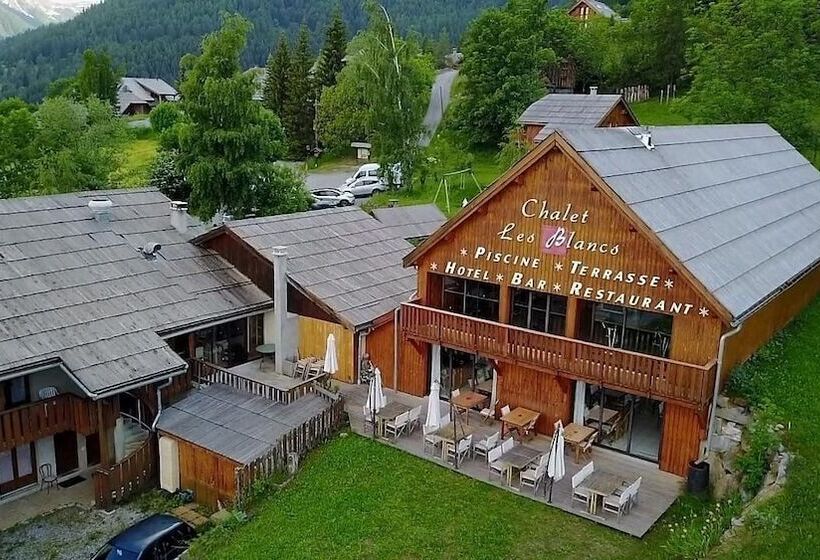 هتل Chalet Les Blancs