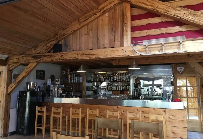 Hotelli Chalet Les Blancs