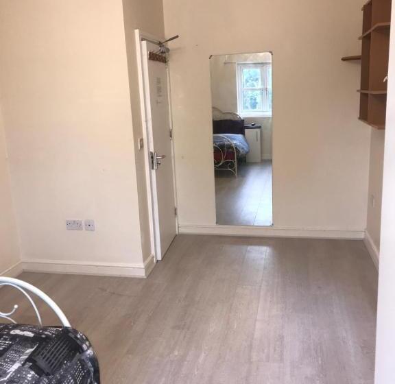 Пансион Regent Guest House Grimsby