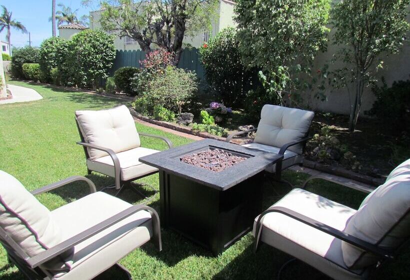 Relaxing Beverlywood House With Bbq