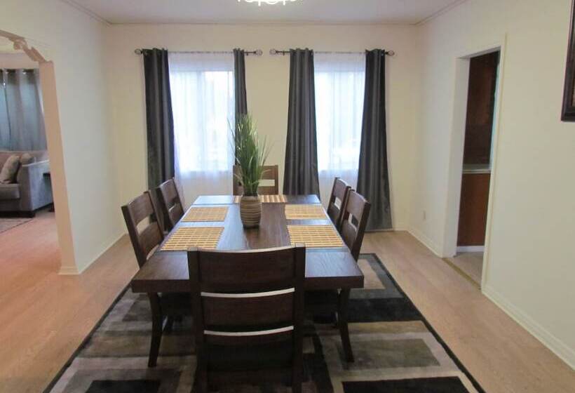 Relaxing Beverlywood House With Bbq