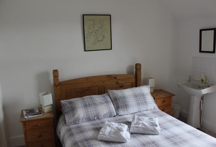 פנסיון Dunmhor Guest House