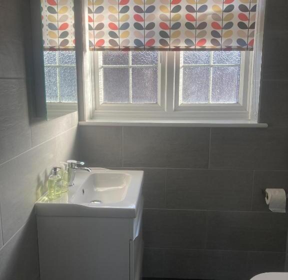 Stopover At Bayfields Families, Workers And Groups