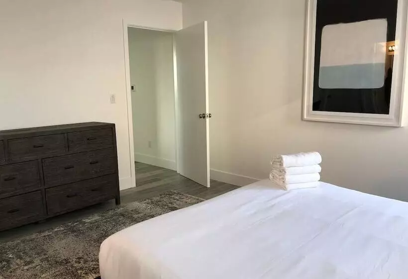 Brand New Luxury Spacious 3bdr Townhome Close To 3rd St