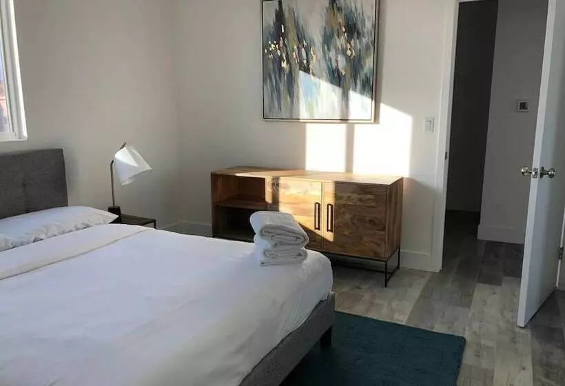 Brand New Luxury Spacious 3bdr Townhome Close To 3rd St