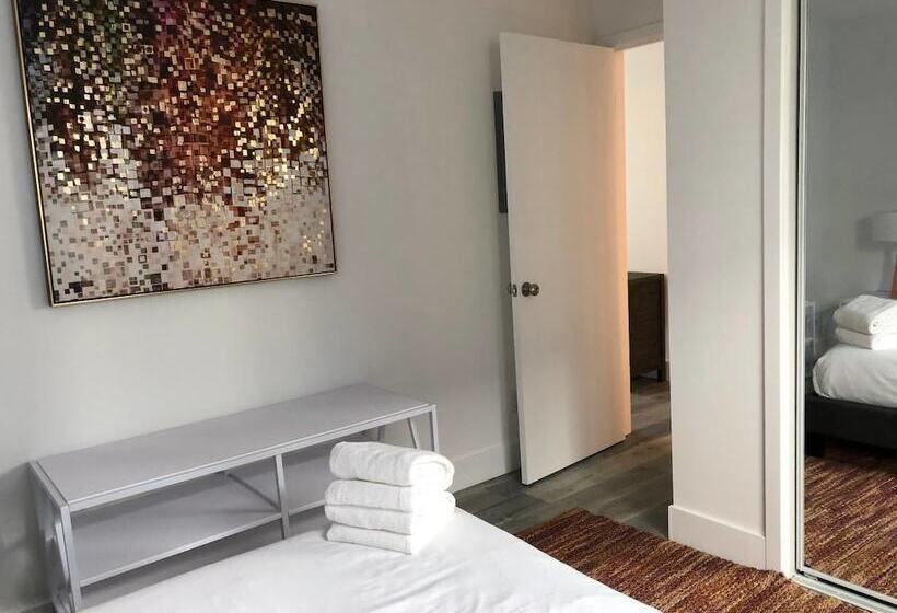 Brand New Luxury Spacious 3bdr Townhome Close To 3rd St